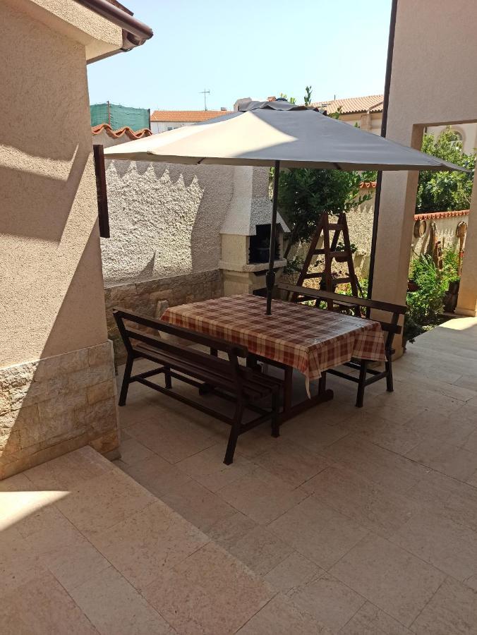 Adria Apartments Πούλα Εξωτερικό φωτογραφία