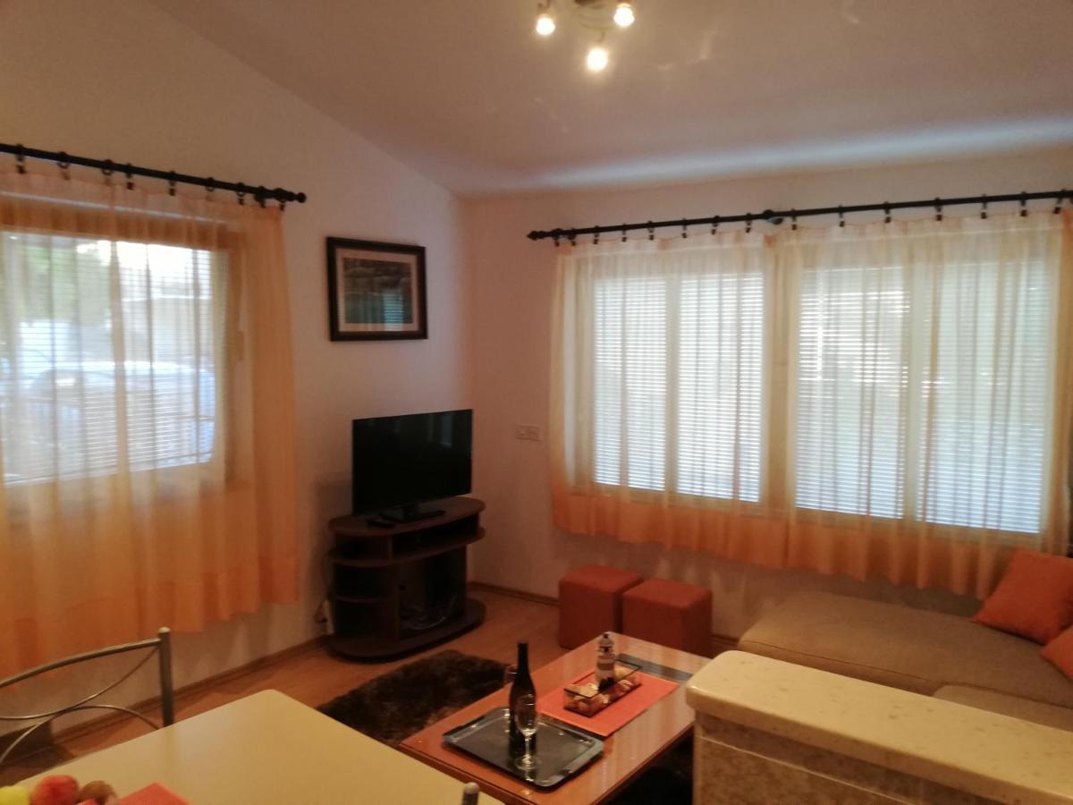 Adria Apartments Πούλα Εξωτερικό φωτογραφία